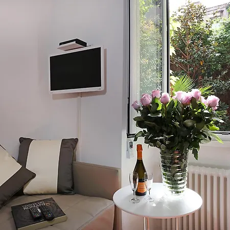 Domus Croce Bed & Breakfast Roma