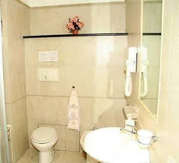 فندق مبيت وإفطار The Center Of