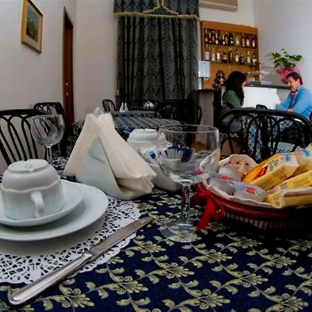 Margaret Hotel 2*