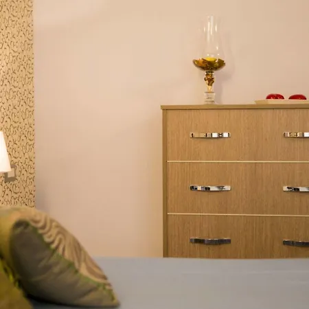 Mikale Bed & Breakfast