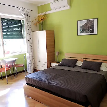 Maison Genevois 3 Bed & Breakfast 5*