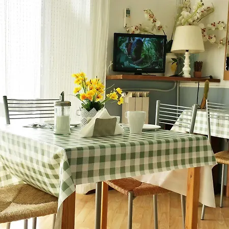 Maison Genevois 3 Bed & Breakfast 5*