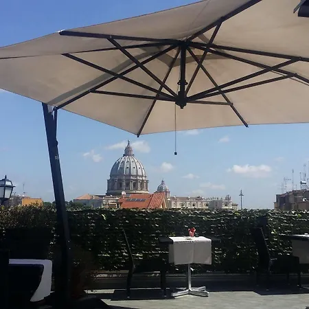 Gravina San Pietro 3* Rome