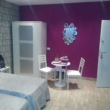 Five Guest house Rome