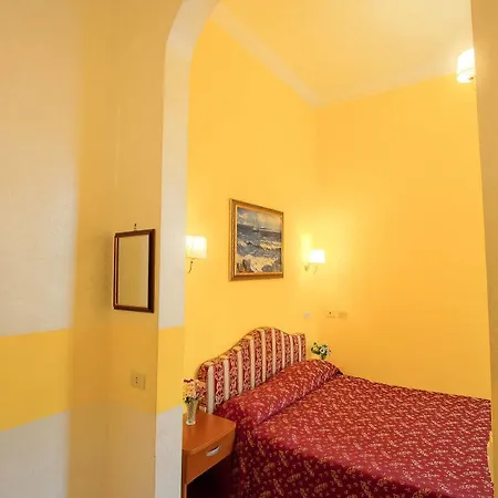 Bed In Couette-café