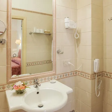 Hotel Fontanella Borghese Roma