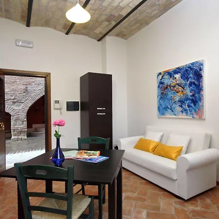 Borgo Papareschi Apart-hotel 2*