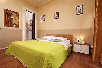 Cicero Center Penzion 3*