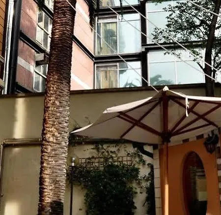 Executive Hotel