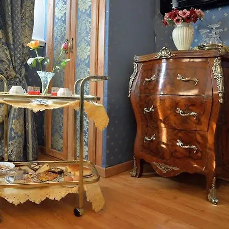 Residenza Antica Affittacamere 4*