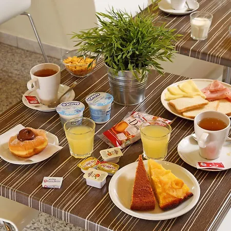 尼扎酒店 酒店 3*