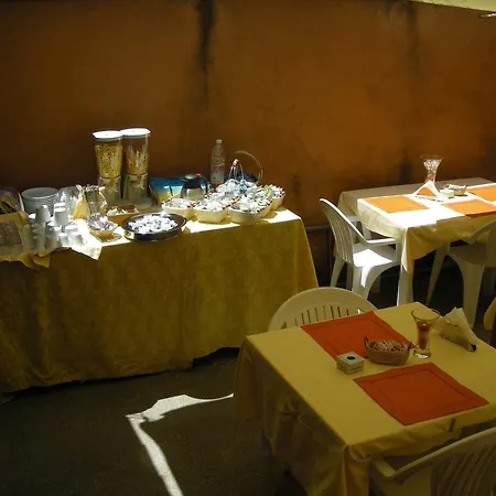 Hotel Cherubini 2*