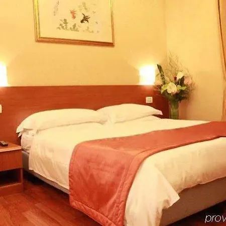 Otel Flower Garden