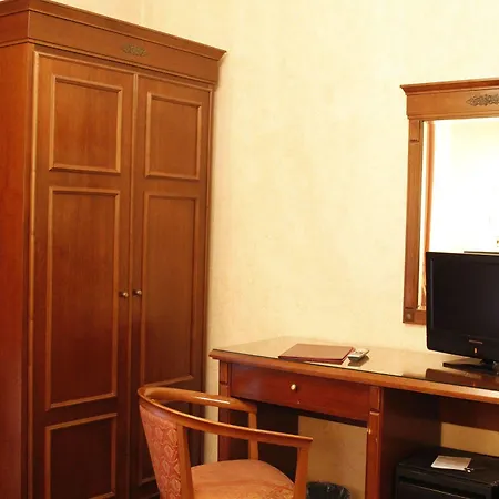 Torino 4*