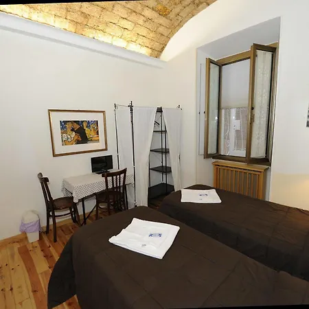 Chain Gallienus Guest house 3*