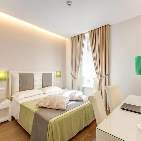 Boutique 4* Rome