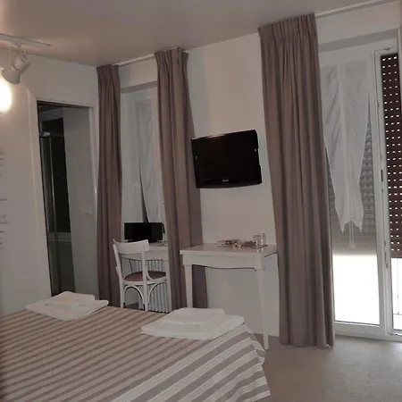 Pensjonat Nina Casetta De Trastevere 3*