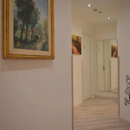 Domus Italiana Guest house