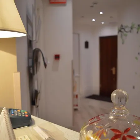 Domus Italiana Guest house 3*