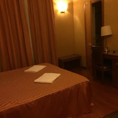 Hotel Divine