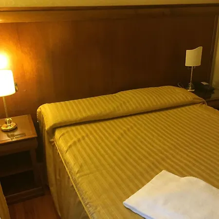 Hotel Divine