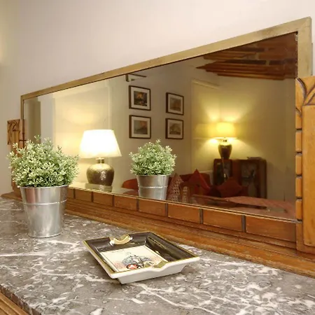 Frattina Apartment *