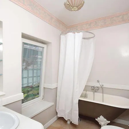 Frattina Apartment Rome