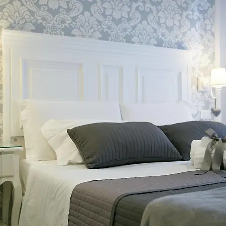 Charme & Chic Bed & Breakfast