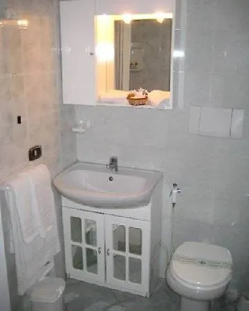 Octavia Hotel 3*
