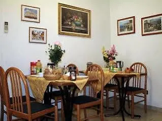 Alojamento de Acomodação e Pequeno-almoço Emanuela