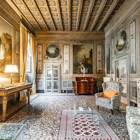 Holiday home Casa Borghese By Burghesius Rome