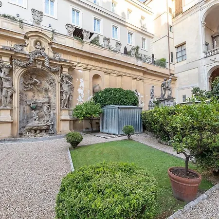 Holiday home Casa Borghese By Burghesius Rome