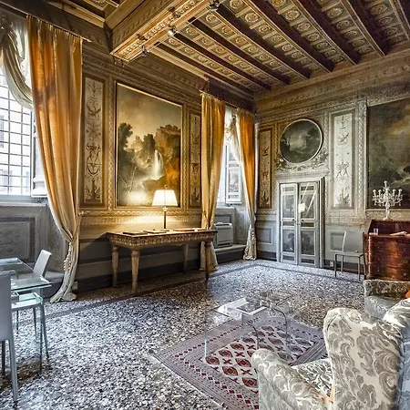 Casa Borghese By Burghesius Holiday home Rome