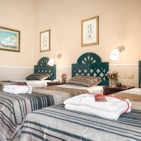 Grand Colony Hotel Řím