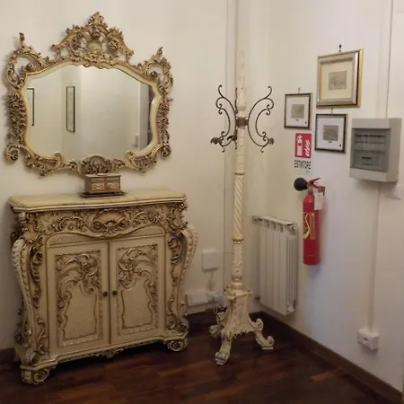 Vittoria Guest house *
