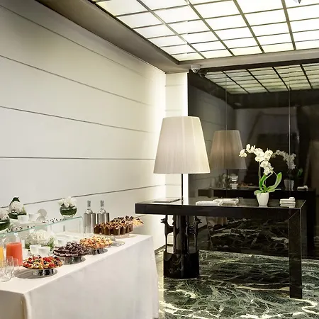 Grand Palace Hotel