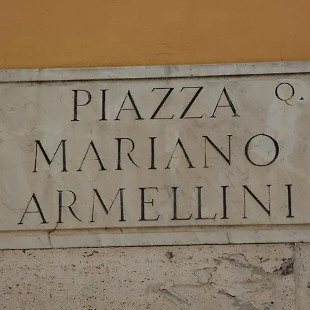 Comfort Piazza Mariano Armellini 2*