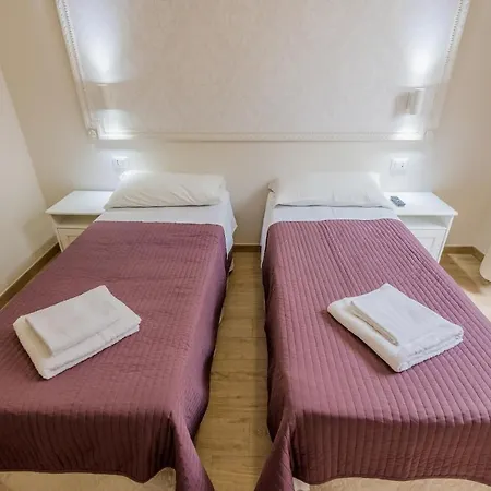 Walker 2 Guest house *