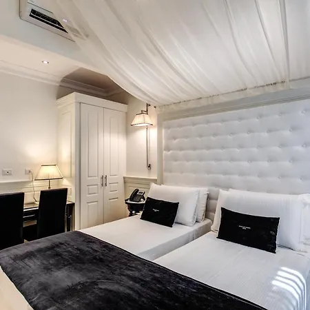 Dei Quiriti Hotel 3*