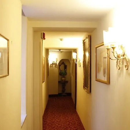 Hotel Genio 4*