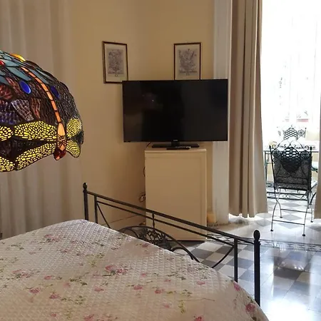 Paola A Trastevere 2* 로마