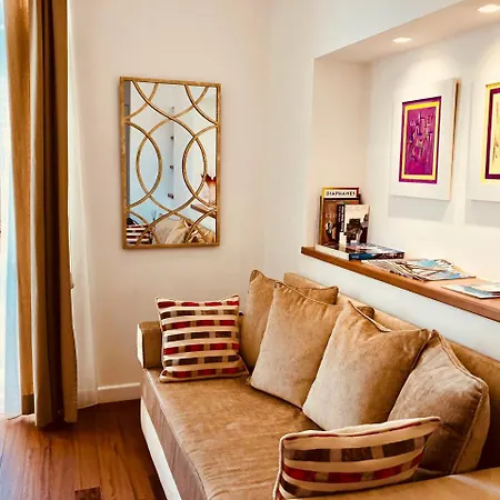 900 Piazza Del Popolo Bed & Breakfast 3*