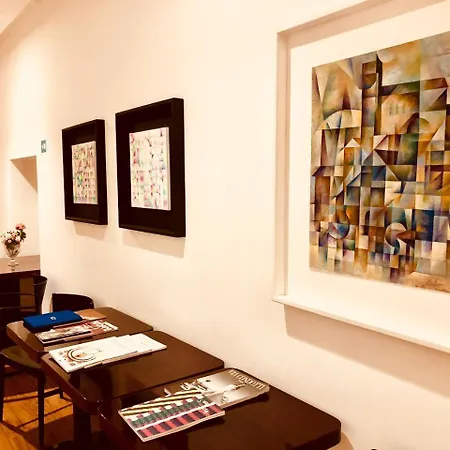 900 Piazza Del Popolo Bed & Breakfast
