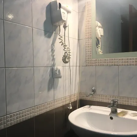 Toffa Place In Hotel 2*
