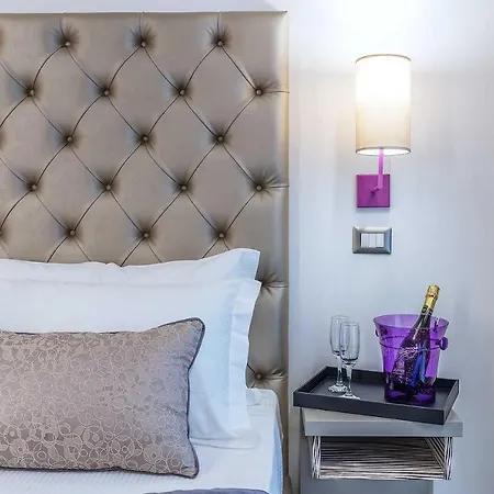 Colonna Suite Del Corso 3*