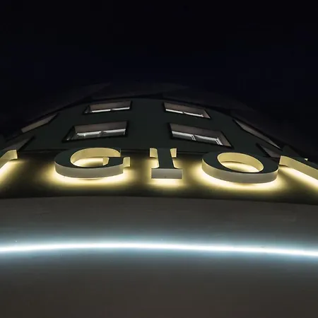 San Giovanni 4*