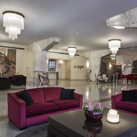 Hotel Fh55 Grand Palatino Řím