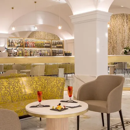 Shangri-la By Omnia Hotel Rome