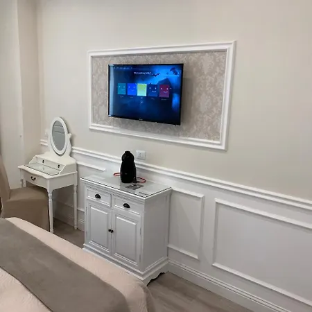 Charme & Chic Bed & Breakfast Rome