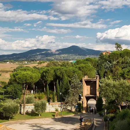 Divino - Casa Del Pellegrino Roma